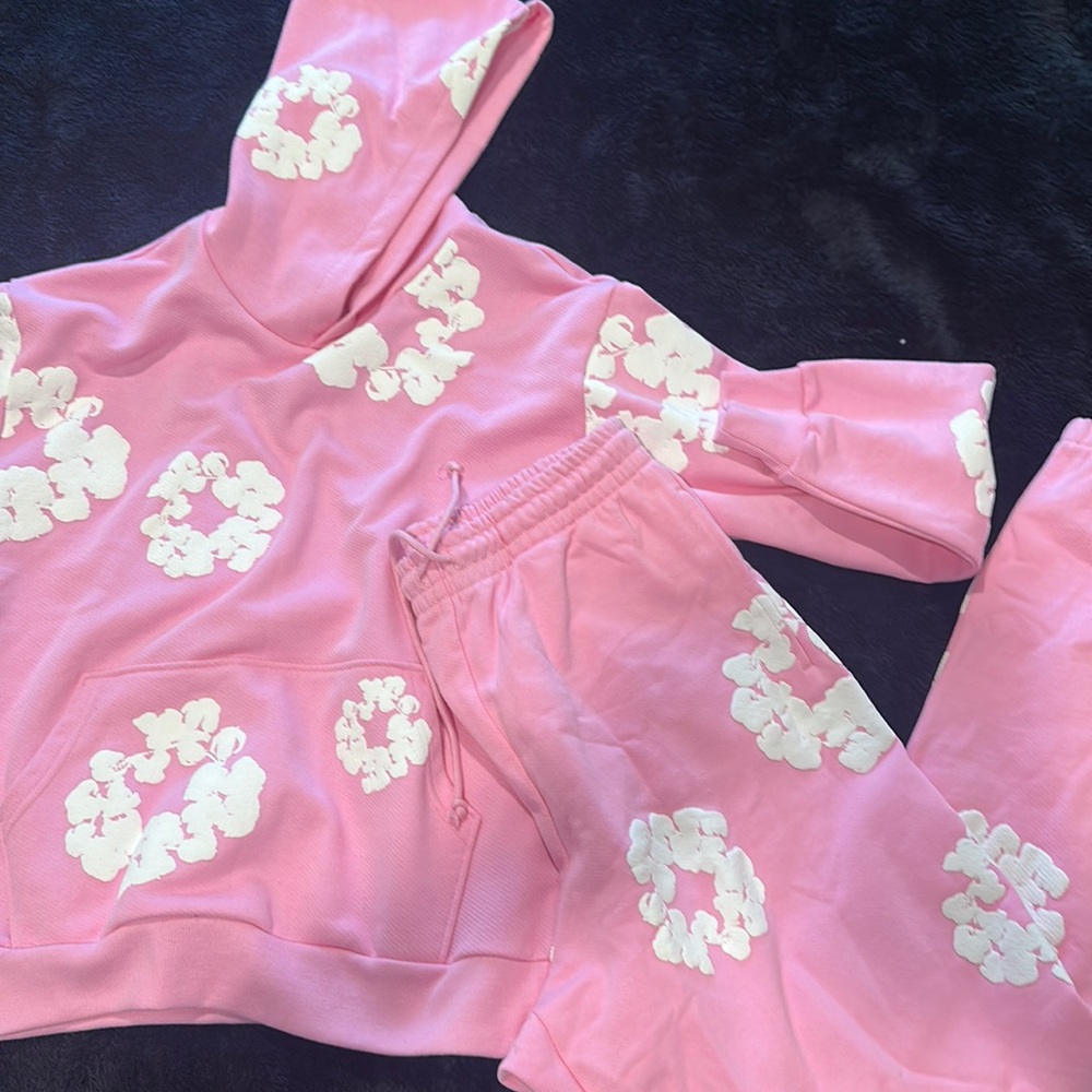 PINK DENIM TEARS🎀 MEDIUM